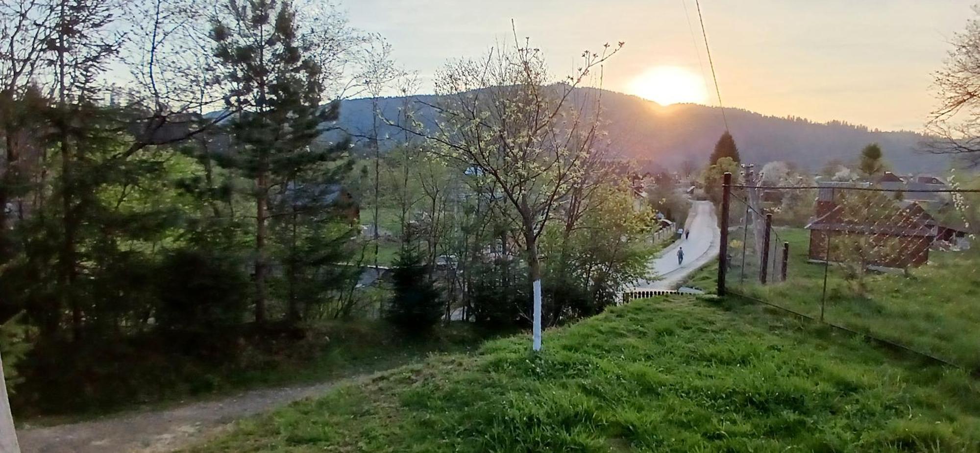 на пагорбі Country house *
