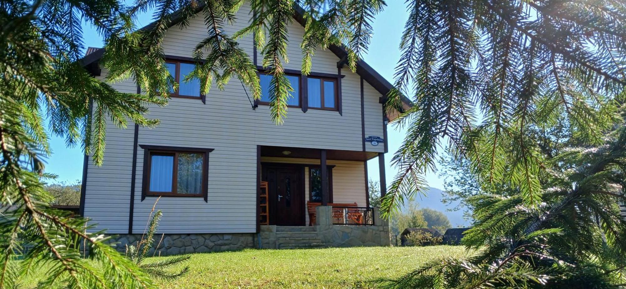 на пагорбі Country house